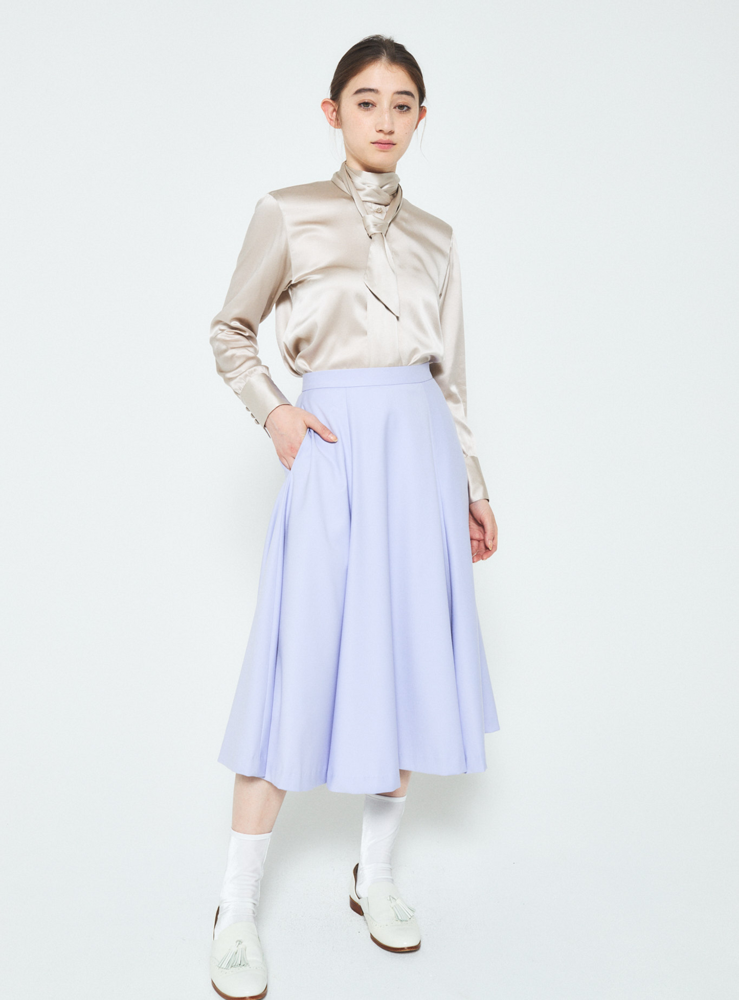 High-Waist Midi Skirt with Elastic Waistband - Lilac