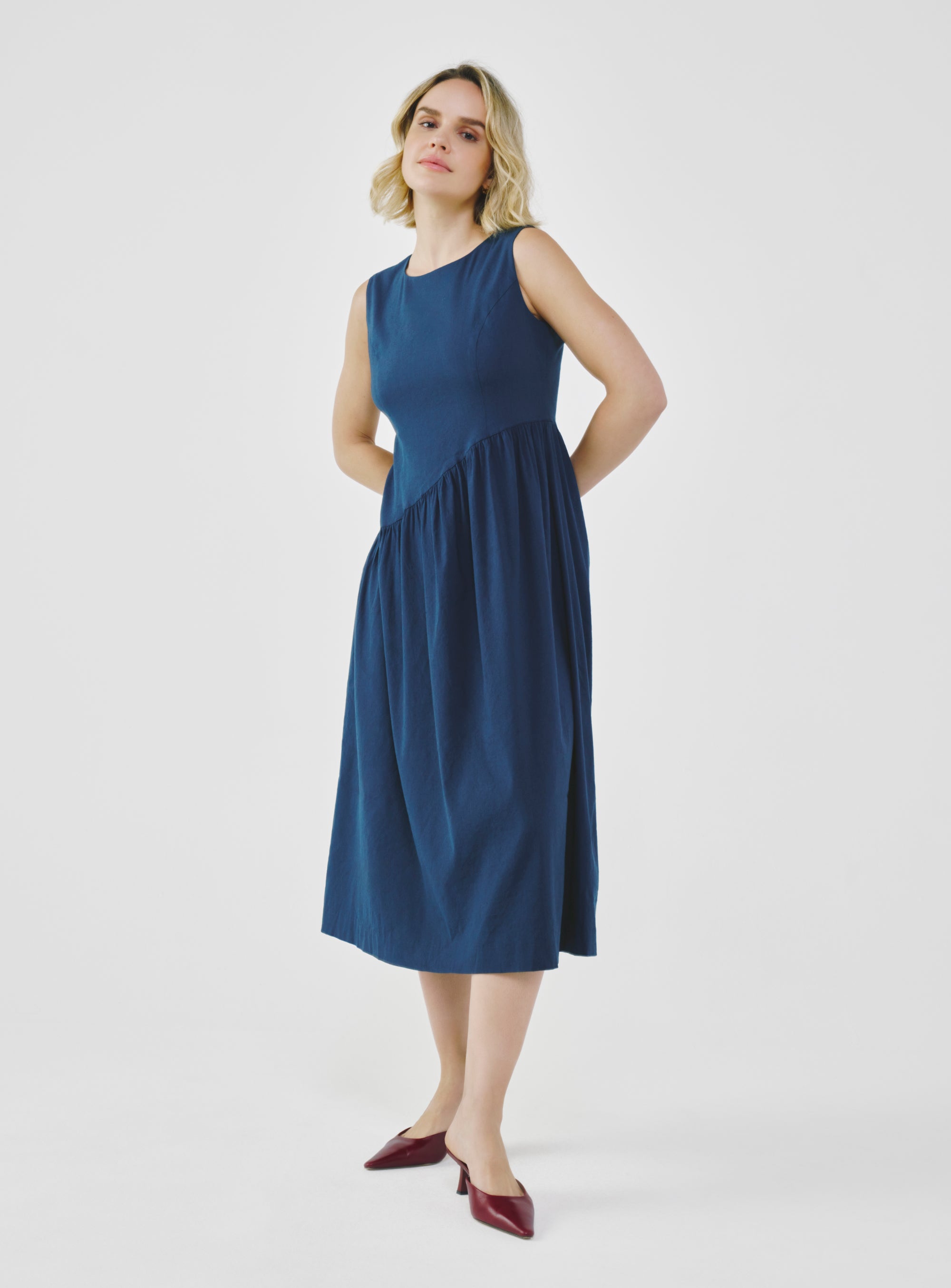 Linen Dress Navy / XS